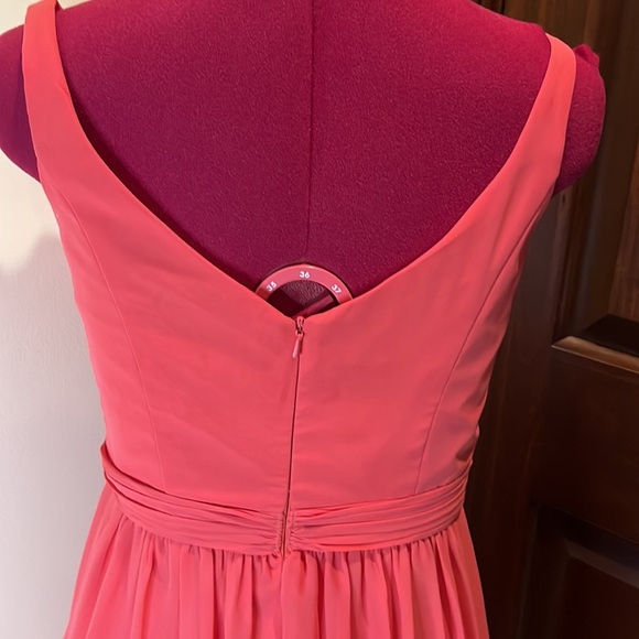 David’s bridal    Dress Peach colored    pleated bodice   Worn once  Size 4 EUC - Picture 8 of 10